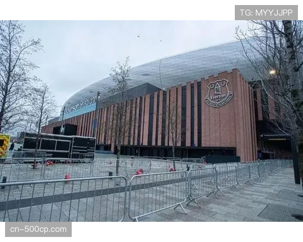 埃弗顿新球场布拉姆利-摩尔码头球场宣布通过最终安全验收。